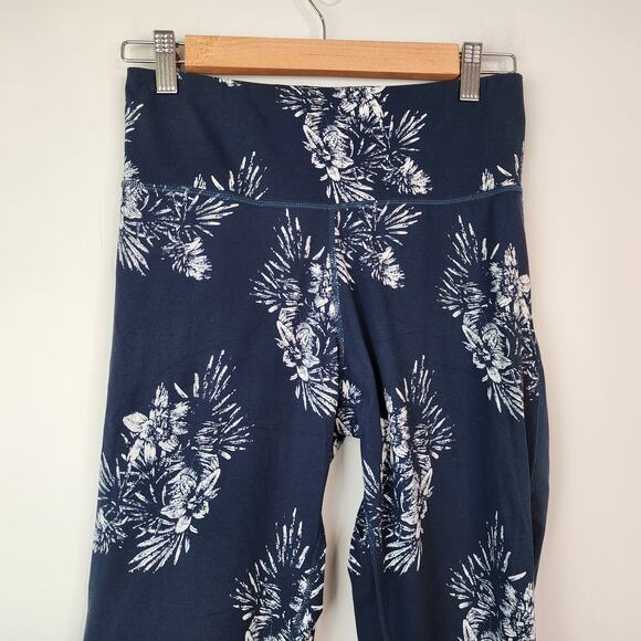 Vuori Seascape Water Leggings Blue Floral Stretch Activewear Pants Medium - Picture 3 of 8